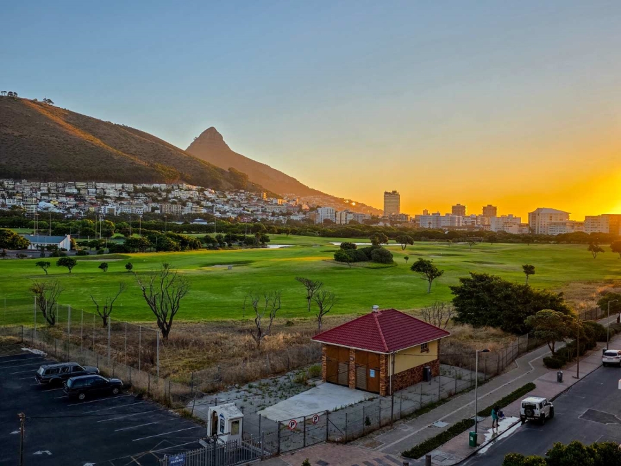 3 Bedroom Property for Sale in Mouille Point Western Cape